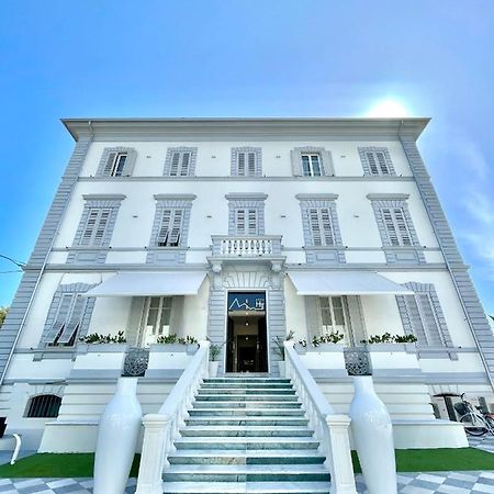 Hotel Tirreno Marina di Massa Exterior photo